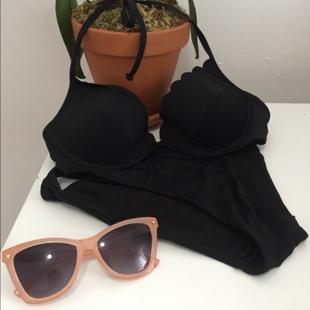 Scalloped H&M Black Bikini
